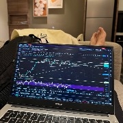 Ethereum Classic network has an average confirmation time of about 13 seconds per transaction, processing thousands of transactions and smart contract executions daily. Each transaction is permanently recorded on a distributed ledger, waiting for anyone with the right tools to interpret.
These records contain all information from simple token transfers to complex smart contract interactions, and the key to discovering this information is the blockchain explorer.
 01 Core of the Explorer: The Window to the Blockchain World
A blockchain explorer is essentially a search tool and visualization interface that transforms raw, complex data on the blockchain network into human-readable information. It’s like the “Google” of the cryptocurrency world, allowing anyone to publicly query and verify transaction records.
For the Ethereum Classic network, the explorer is the gateway to access its ecosystem. Based on Ethereum Classic’s adherence to