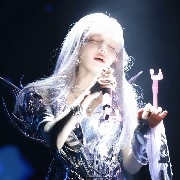 12.16 Morning Market Analysis
Core Market
- EMA: The indicator is spreading downward, and the bearish trend remains unchanged.
- Candlestick Pattern: BTC is consolidating at the bottom of the range around 85,500, showing obvious signs of bottoming out through oscillation.
- Volume Indicator: MACD is shrinking while increasing volume, RSI is in the oversold zone, with no clear reversal signals.
- Key Data: BTC has broken below 86,000 for the first time in two weeks, falling about 30% from early October highs. Short-term oversold conditions exist, with rebound demand present but lacking momentum.
Trading Strategies
- BTC: Go long in the 85,000-85,500 range, targeting around 88,000.
- ETH: Go long in the 2,880-2,900 range, targeting around 3,000.#FHE代币剧烈波动 