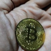 $BTC $ETH $XRP $GT $SOL Fiat currency has become seemingly useless since the advent of crypto. 😄 And if it drops, don't be disappointed. If you've entered, it means you have a strong mentality. After all, it's an exchange. Sometimes, prices peak during the initial sale. People look for higher prices to sell and lower prices to buy back. But in this system, crypto sales require brave conversion to fiat currency. If you've already entered through futures trading, don't regret it; sometimes people will experience losses. If you're trading spot, just close your eyes if you believe prices can go up. If they can't rise, then stop; high risk is very real.