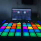 Gate (Gate.io) trading today involves significant activity in major pairs like BTC/USDT, ETH/USDT, with the platform focusing on its Web3 ecosystem (Gate Layer, Gate Perp DEX) and a wide range of altcoins, though users should be aware of platform performance issues and high-risk "Pilot" trading features, with current price action varying by asset