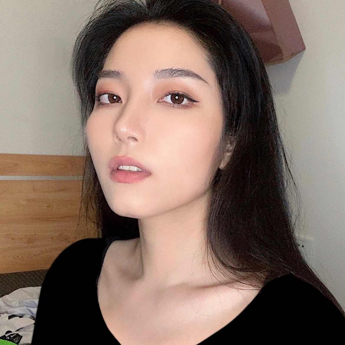 On the 4-hour chart, short positions are strong as the price has fallen below the key support level; it is recommended to focus on shorting.
Take the opportunity to open short positions when the price rebounds, seizing the chance of the fall in the market.
Shorting near 89000, looking down at 85000#十二月降息预测 #反弹币种推荐 