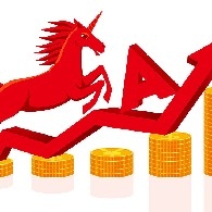 Bitcoin and Ethereum evening operation suggestions and directional analysis: 11/19 If things do not go as planned, please believe that there are other arrangements. Everything will return to you in one way or another. From the current structure, the 1-hour level shows that the entire afternoon is experiencing narrow fluctuations within the range of 90200-92000. The Bollinger Bands are horizontally developing, indicating that short-term sideways consolidation may continue. The short-term support is still around 90500. If it falls below this level, it may further open up downward space. The upper resistance is still at around 92000. The short-term balance of buying and selling forces indicates that there is no obvious unilateral trend. Therefore, the short-term operation suggestions are still primarily based on buy low, sell high. Taking profits quickly is practical in a fluctuating market. The medium to long term direction is still based on a broader perspective. For evening operations, Bitcoin can be traded around 91800-92300, targeting 90000-89000. Ethereum can be traded around 3100-3130, targeting 3020-2950. #比特币行情观察 #逆势上涨币种推荐 #加密市场观察 #十二月降息预测 