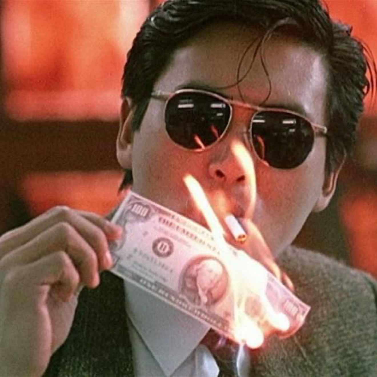 I have a brother who plays coins with me,
From 4000 coins to 10 million.
Few can persist to walk this road to the end.
At the beginning, he was in debt,
I only have 3000 yuan for living expenses.
No one had high hopes for him, and now his account has more than 20 million.
Many people think it&#39;s luck,
But the truth is - relying on a set of "rolling warehouse violence aesthetics,"
A little bit of effort put in.
Stage One: Wild Growth (starting from 300U)
When others come, they think about "making 1 million from 5000."
Three days to liquidation and zero.
He came in reverse—100U as the vanguard, only adhering to two iron rules:
• Rise by 80%, withdraw the principal immediately;
• Drop 30%, stop loss without hesitation.
Stop after three consecutive wins.
100→180→324→583U.
Stop your hands, cool your heart, and enforce a calm for 24 hours.
Survived with this kind of "anti-human" discipline.
Phase 2: Three-dimensional harvesting after 1000U
1️⃣ Blitzkrieg: Only strike during the entry periods of institutions in Europe and the US (16:00, 20:00)
Only trades BTC/ETH pinning, exits after a 2% rebound.
2️⃣ Ambush Position: 30% of funds are allocated to new coin listings.
Must sell within half an hour of opening.
3️⃣ Nuclear Weapons: Bottom of the box strategy, only move 2-3 times a year,
Macroeconomic + on-chain resonance, target starting at 300%.
Phase Three: Wealth Conservation Technique
Too many people make a million and then lose it back.
He summarized three points:
1. Stop-loss ritual - Write down each stop-loss review and stick it on the wall.
2. Withdrawal Freeze Technique - Profit +50%, immediately transfer 25% to cold wallet.
3. Time Lock - Backup Machine Lock Trading App, operates only during fixed time periods.
After all, there are opportunities for small funds to turn the tables.
Too many people die in mindset and discipline.
If you have less than 10,000 U,
First execute "Barbaric Growth."
If you are stuck at 10,000 to 100,000 U,
Stop messing around with fancy tricks; what is truly lacking is discipline upgrade.
——This is him, the bloody path from 4000 to 10 million.