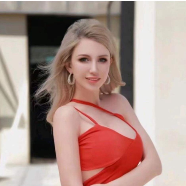 #XRP ETF上线#
The XRP ETF is a capital version of "plastic surgery".
The launch of the XRP ETF is essentially a "glamorous makeover" for XRP. Previously, its face was filled with "lawsuits looming", but now it has donned the filter of "institutional certification". This identity leap is akin to a student who was once kicked out of class suddenly becoming the "top student" in the principal&#39;s eyes. Traditional capital once looked down on XRP as "not clean", but now with the ETF, it has instantly become a legitimate asset that can be stored with pride. Of course, a makeover is just a makeover; the core remains the same. The ETF will not automatically endow XRP with stronger technical competitiveness; it merely provides it with a VIP ticket. But that&#39;s how the market works—packaging outweighs logic, and identity often matters more than strength. So what you might see next is not an "XRP technological breakthrough", but rather "XRP sentiment soaring off the charts". In summary: the XRP ETF is the most expensive beauty filter in the capital market.