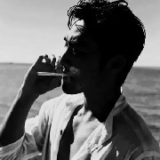 This morning, after BTC's price broke below 91,000, it quickly rebounded, but failed multiple times to break through the 94,000 resistance.
In terms of price, the core range to watch for today is 90,000-91,300, with strong resistance focused at the 94,000 mark. From a technical perspective, although the daily chart shows upward movement with volume, there is no suppression, and the 4H timeframe shows continuous volume contraction, indicating a consolidation and pullback phase. It is recommended to adopt a strategy of selling at highs and buying at lows.
Lay out short positions as BTV rebounds to the 92,000-92,500 range, targeting 91,300-91,800.