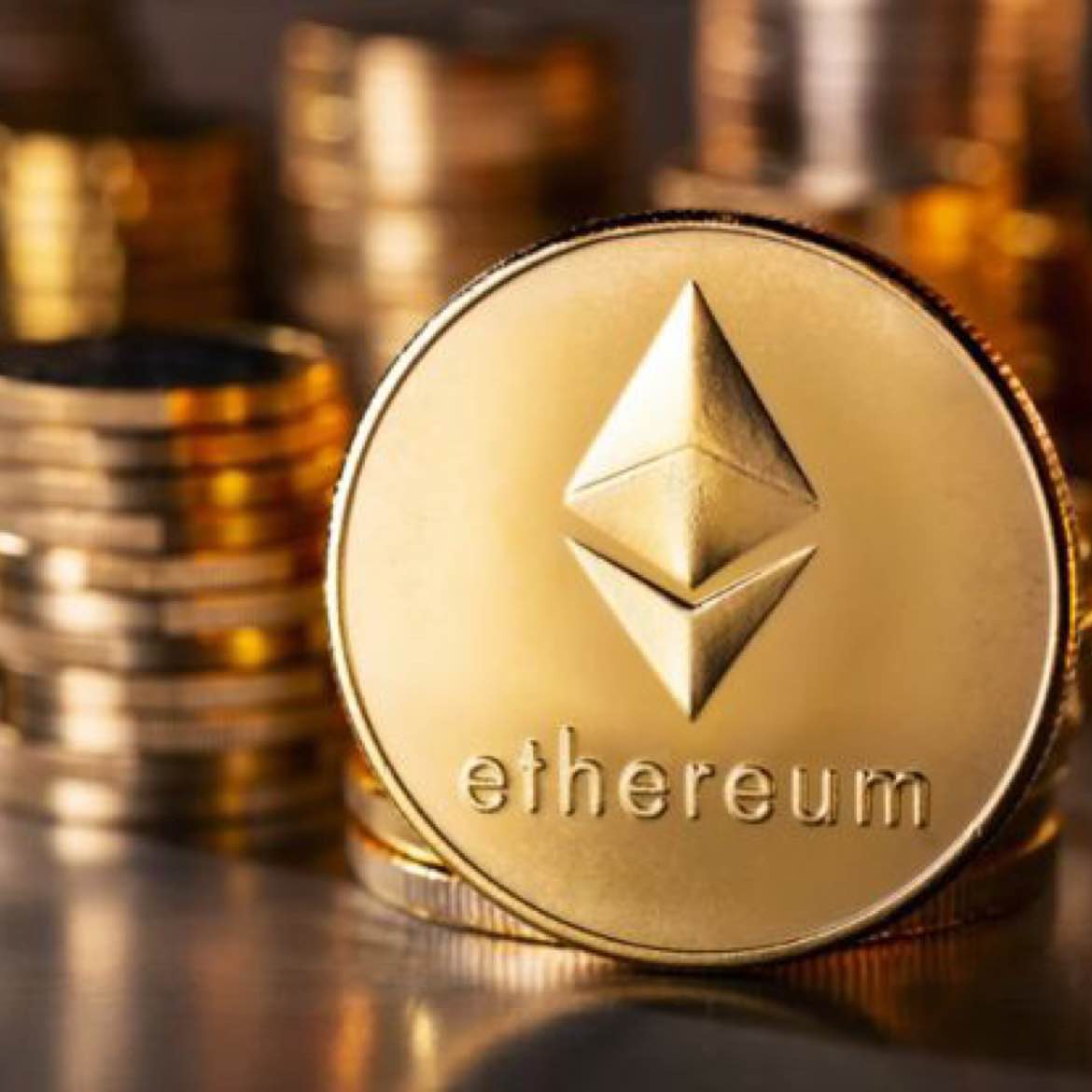#美联储降息25个基点# The evening live channel shared BTC below 116500, Ether around 4530, successfully captured.